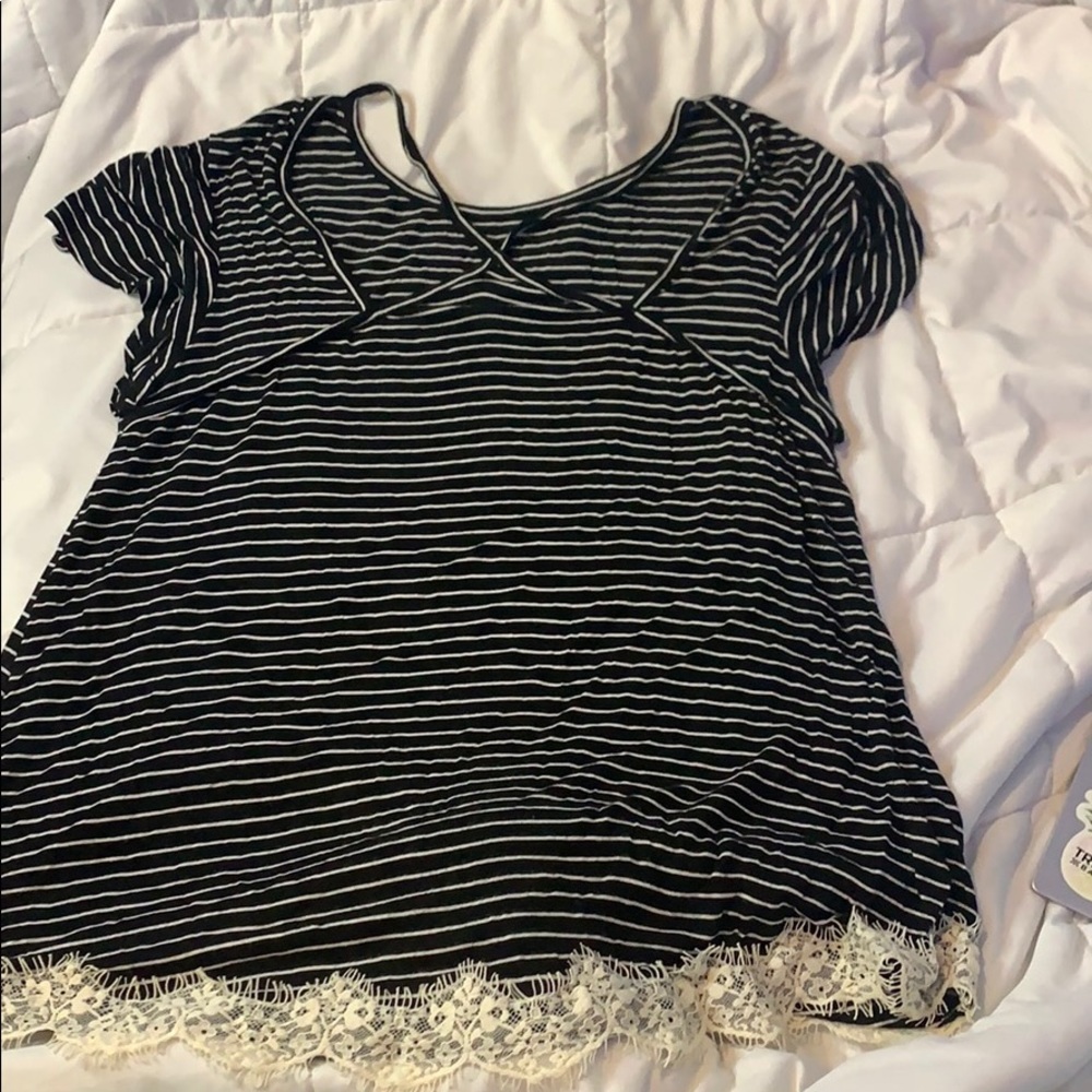 Cute Short Sleeve Shirt - Picture 2 of 3